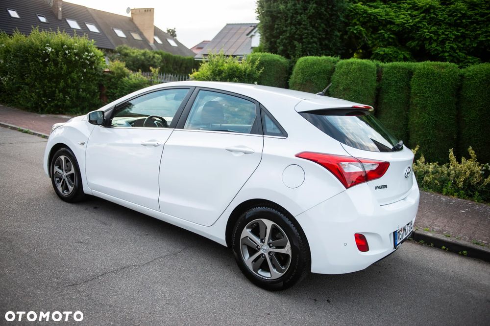 Hyundai i30 1.6 Style - 12
