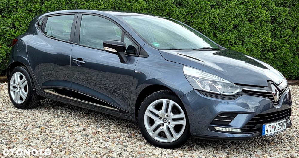 Renault Clio 1.2 16V 75 Limited - 5