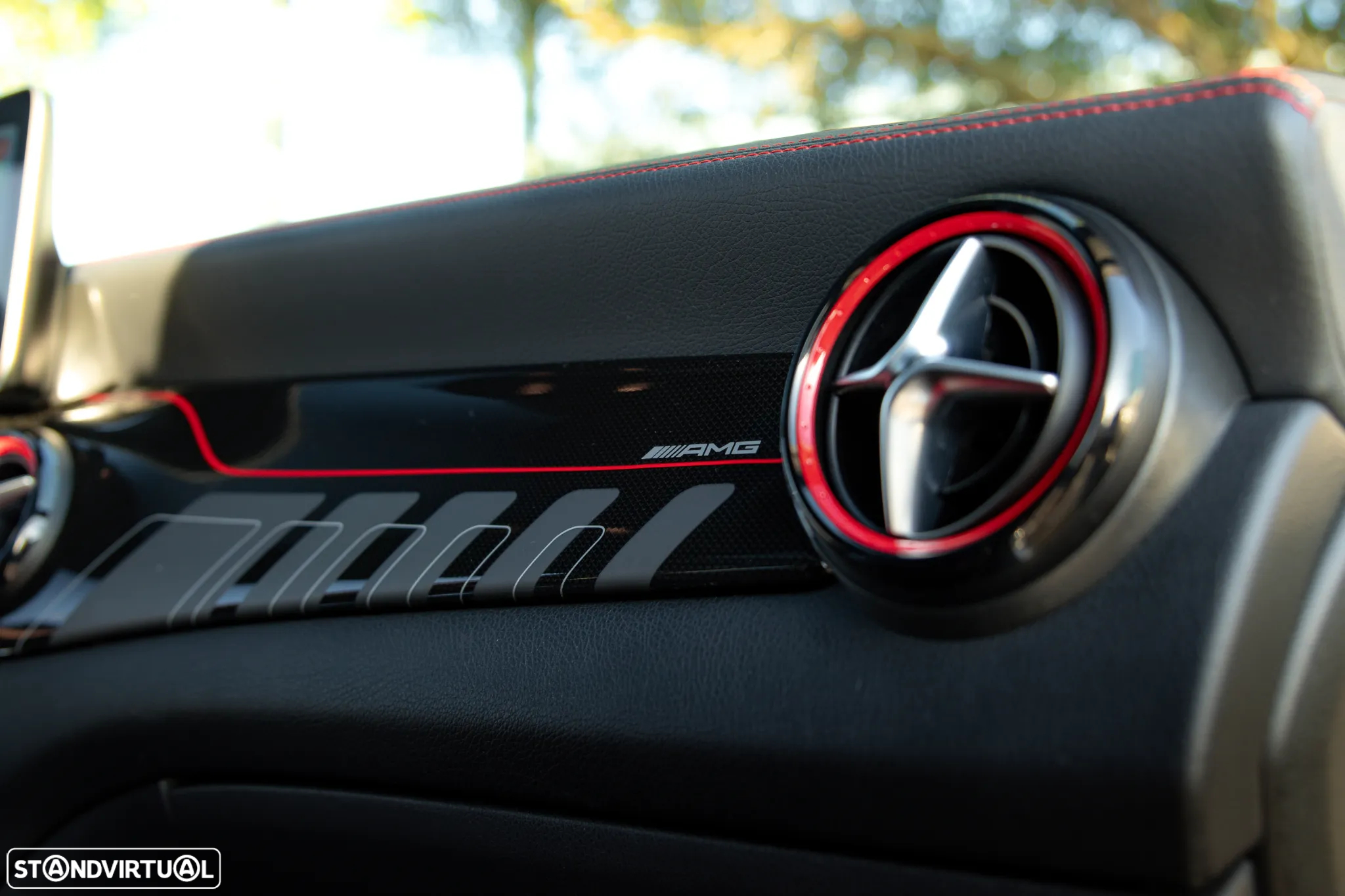 Mercedes-Benz CLA 45 AMG - 25