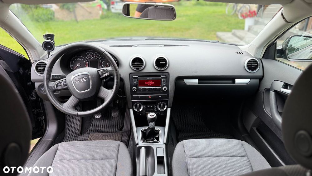 Audi A3 Sportback 1.6 Ambition - 11