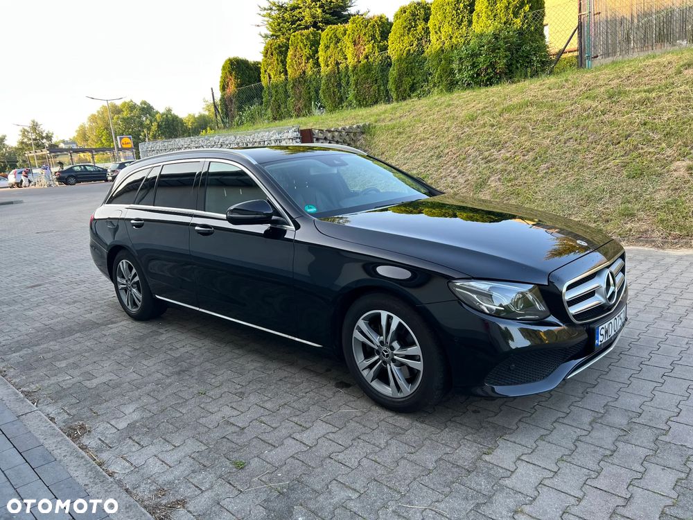 Mercedes-Benz Klasa E 220 d 4Matic 9G-TRONIC - 2