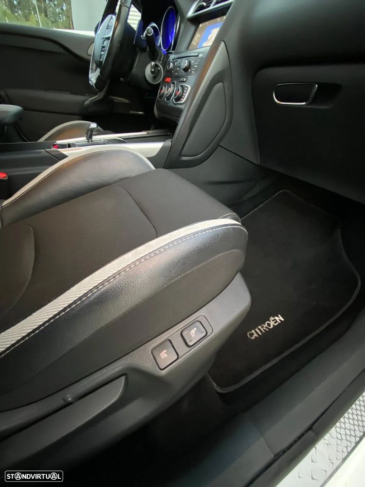 Citroën DS4 1.6 e-HDi So Chic ETG6 - 19