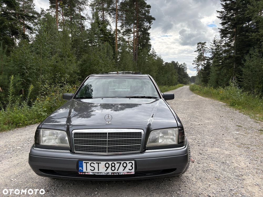 Mercedes-Benz Klasa C 180 T Elegance - 25