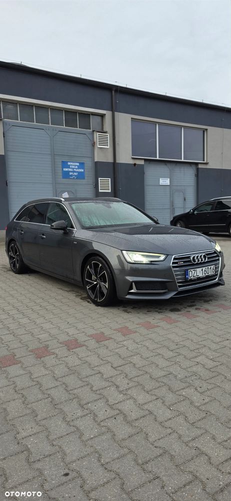 Audi A4 Avant 2019 photo 2