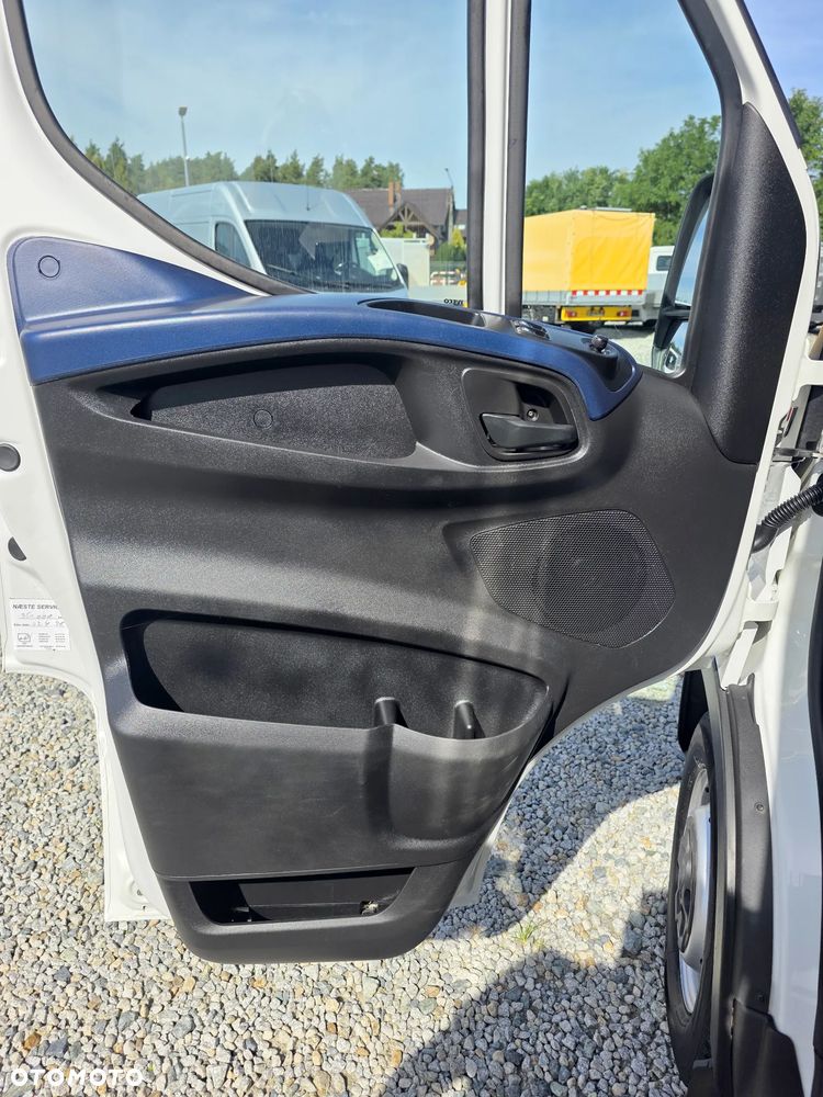Iveco IVECO 35-160 2.3 HPI 160 KONNY KONTENER 4.2 M WINDA KLIMA WEBASTO 8 BIEGOWY HIMATIC - 16