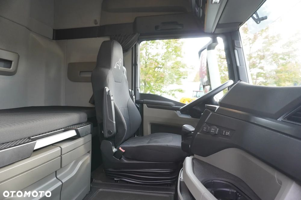 MAN TGX 26.470 6x2 COINTAINERKIPPER HYVA HIRMSCHLING / 200 tys. km! - 29