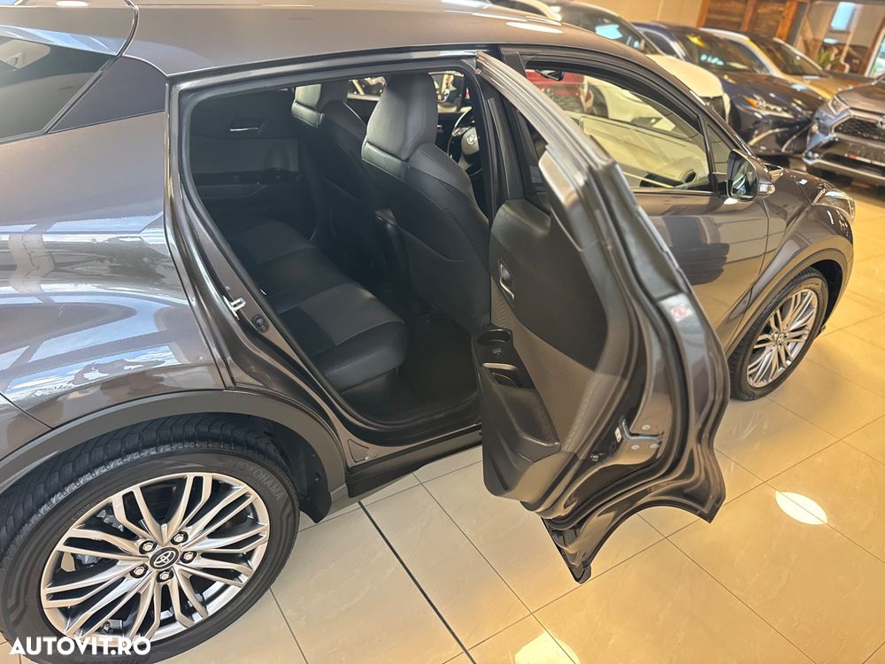Toyota C-HR Style - 11