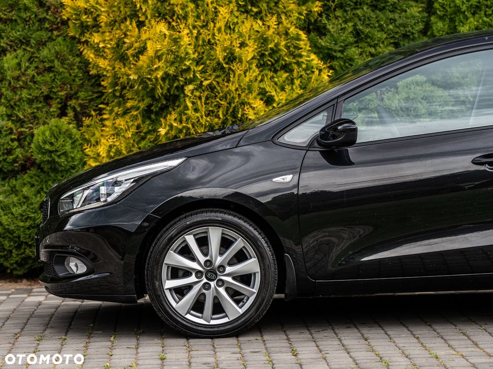 Kia Ceed 1.6 GDI Spirit - 10