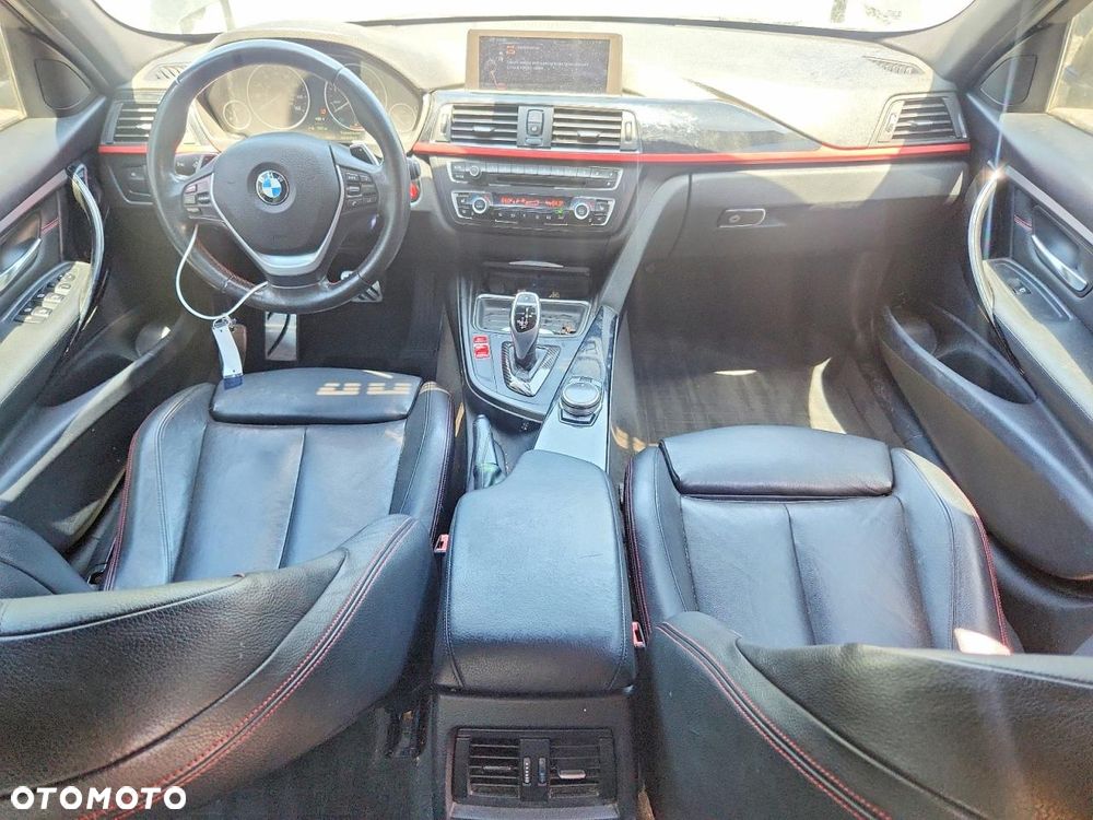 BMW Seria 3 328i xDrive Sport-Aut - 7