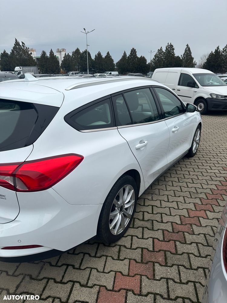 Ford Focus 1.5 EcoBlue Start-Stopp-System COOL&CONNECT - 6