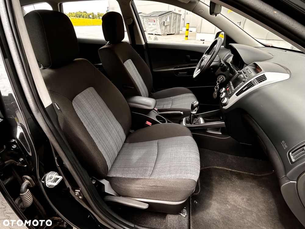 Kia Ceed 1.6 CRDi 115 Spirit - 28