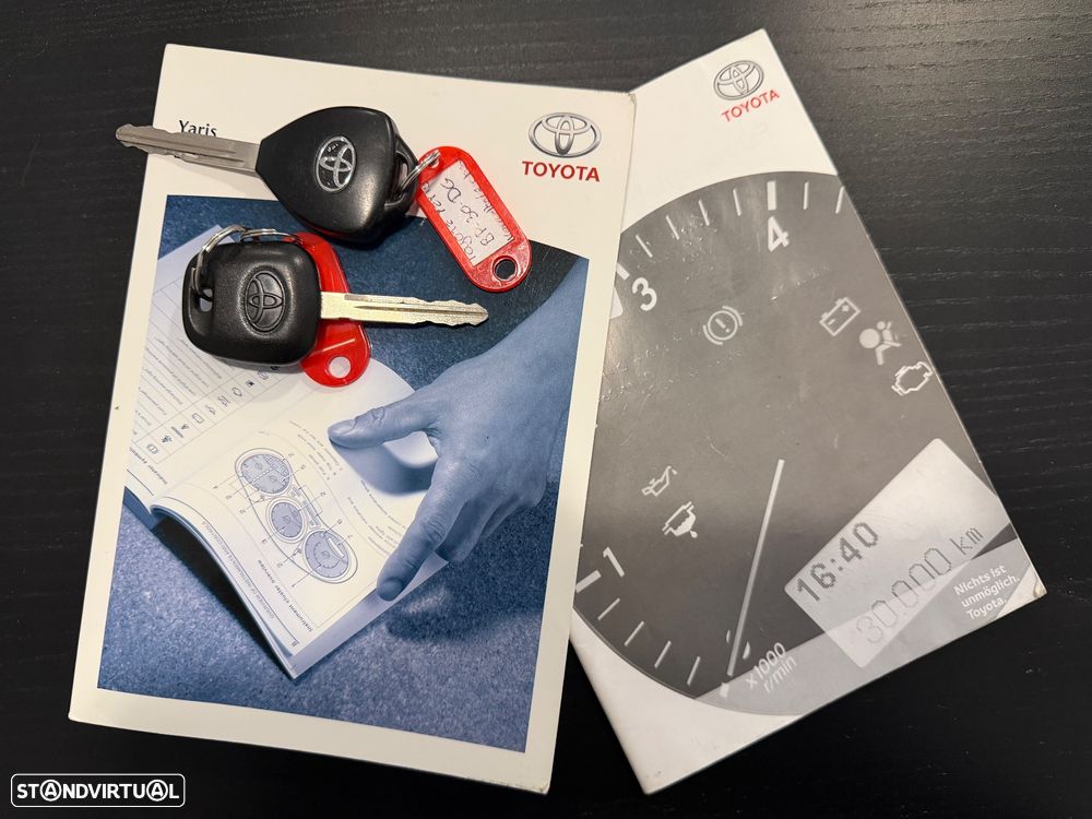 Toyota Yaris 1.0 VVT-i Sport - 28