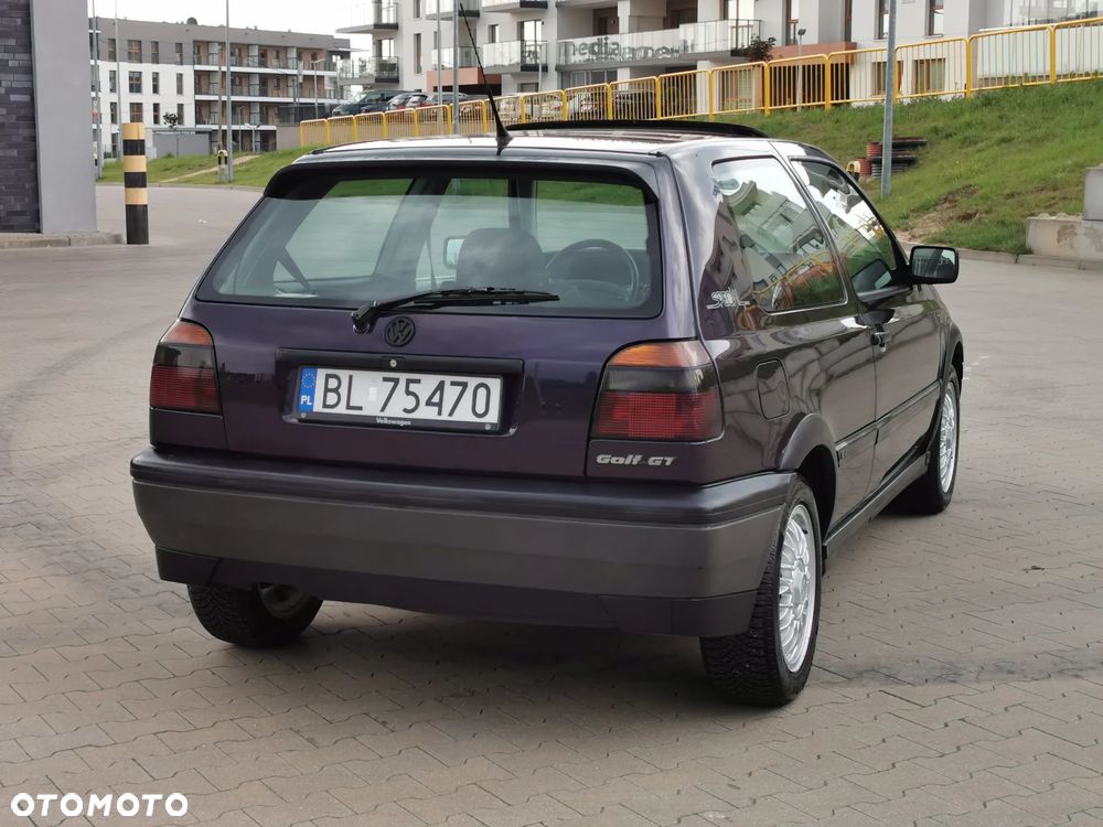 Volkswagen Golf 1.8 GT Special - 16