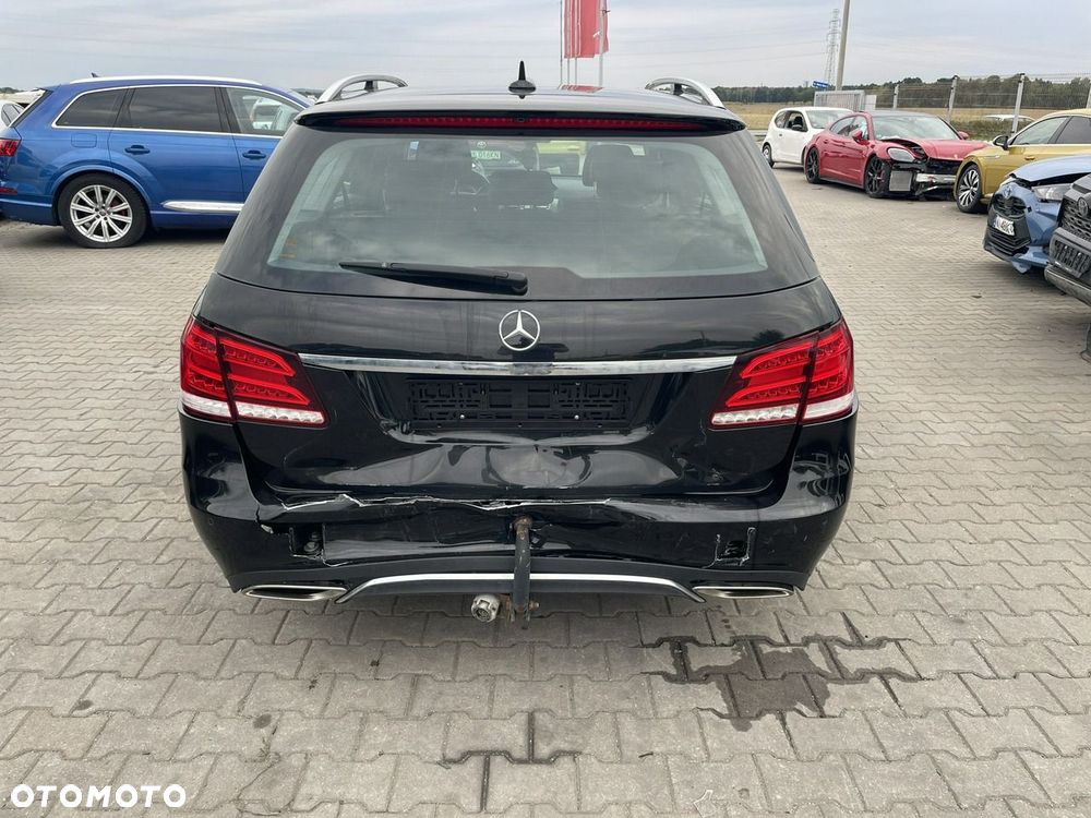Mercedes-Benz Klasa E 200 BlueTEC 7G-TRONIC Avantgarde - 3