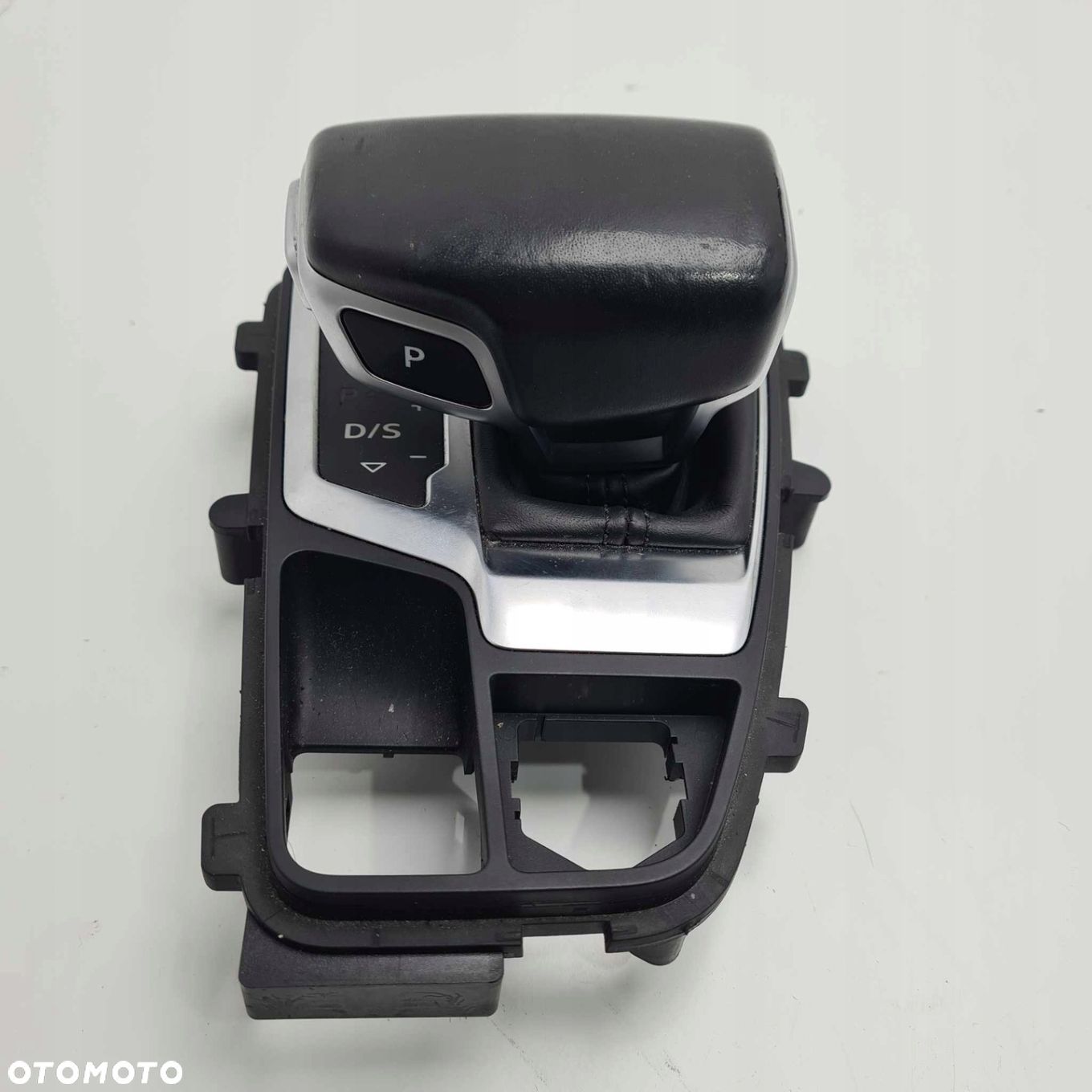 AUDI Q5 80A RAMKA GAŁKA ZMIANY BIEGÓW PANEL - 1