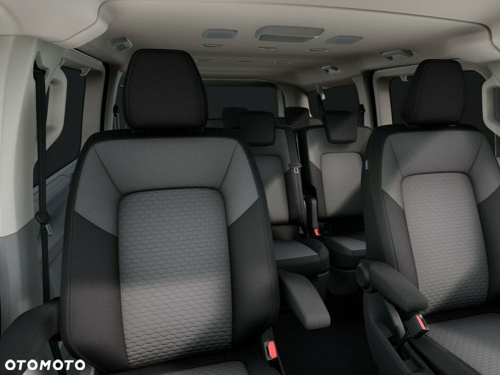 Volkswagen Caravelle - 8