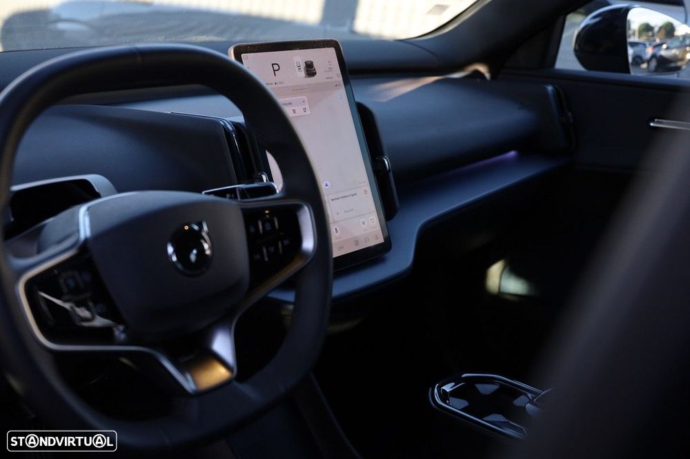 Volvo EX30 69 kWh Single Motor Extended Range Plus - 16