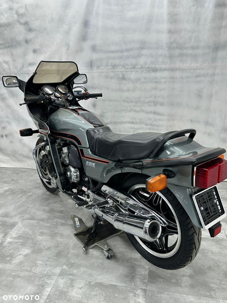 Honda CBX - 9