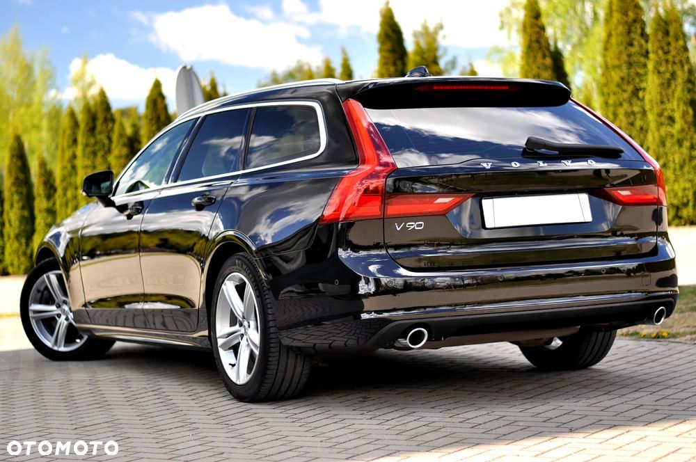 Volvo V90 D4 Momentum Pro - 10