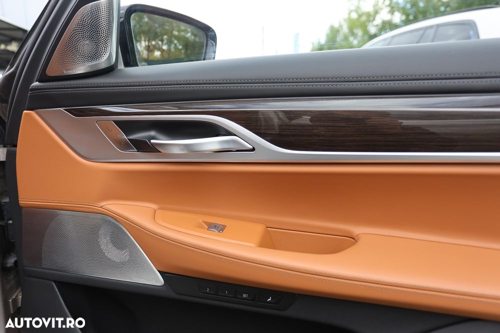 BMW Seria 7 745Le xDrive AT PHEV - 21