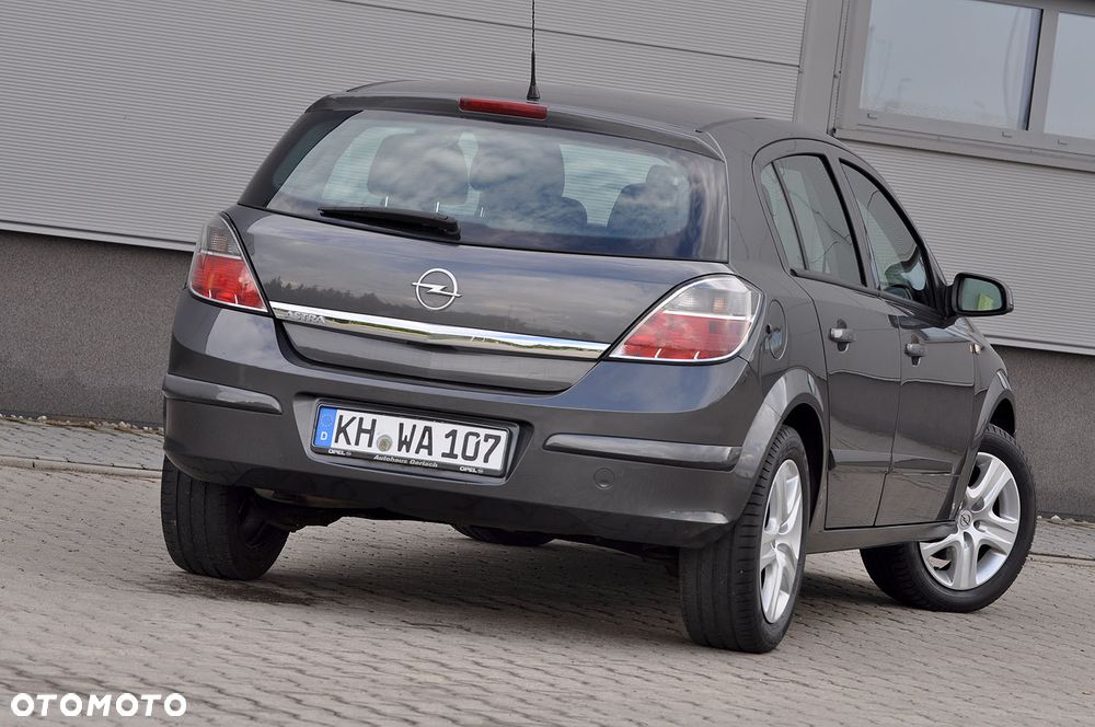 Opel Astra 1.6 Easytronic Edition - 4