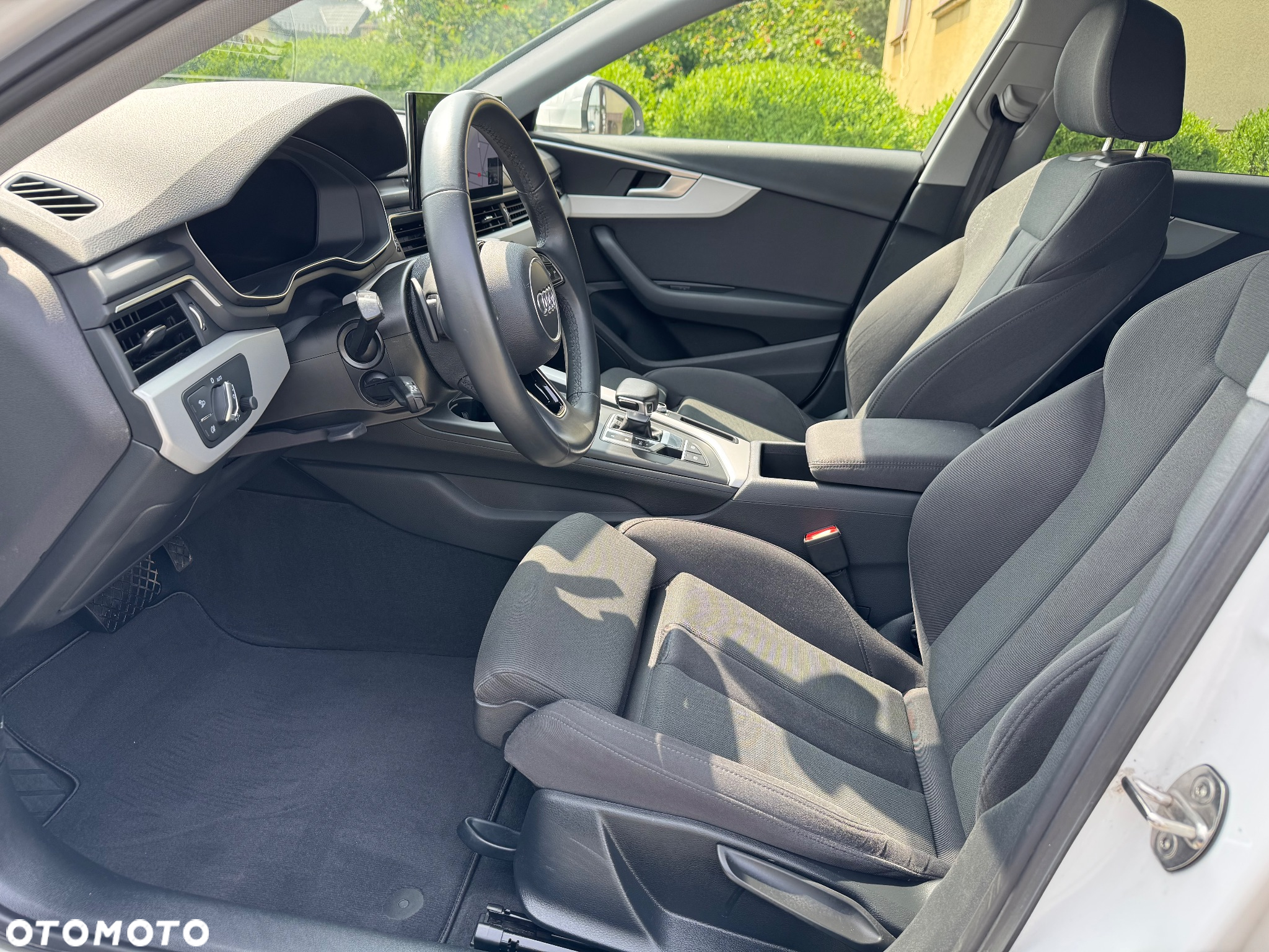 Audi A4 40 TDI Advanced S tronic - 14