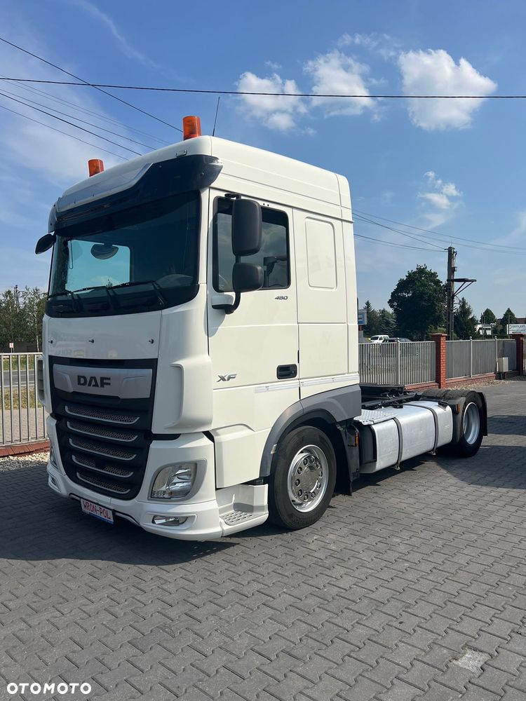 DAF Xf 106.480 low deck mega 2019 mały przebieg klima postojowa serwis wron-pol