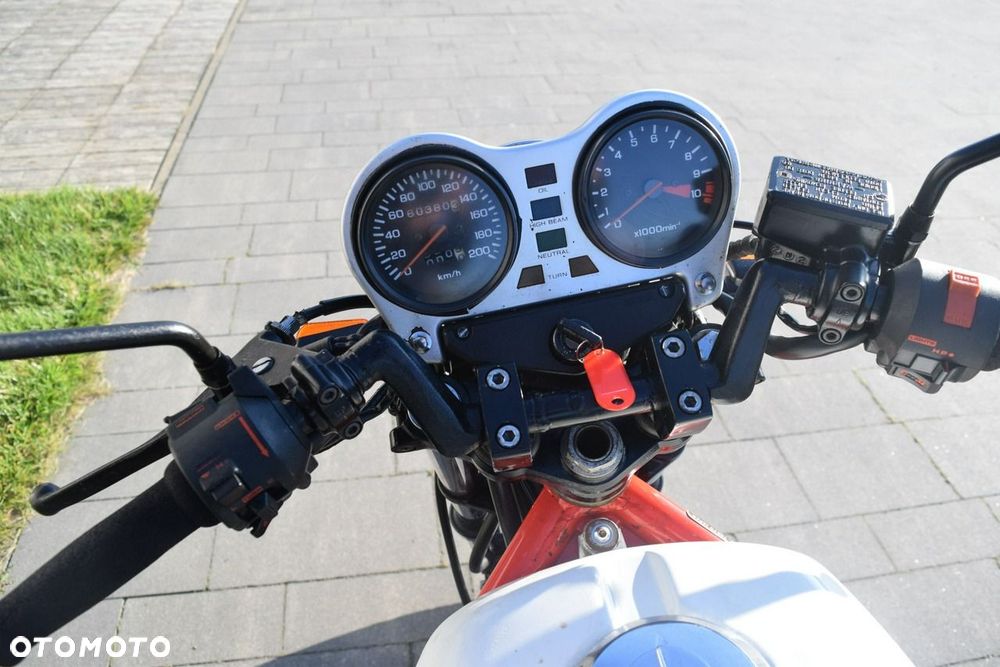 Honda CB - 10