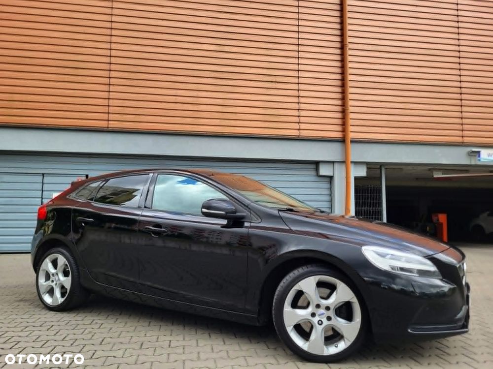 Volvo V40 D3 Geartronic Momentum - 18