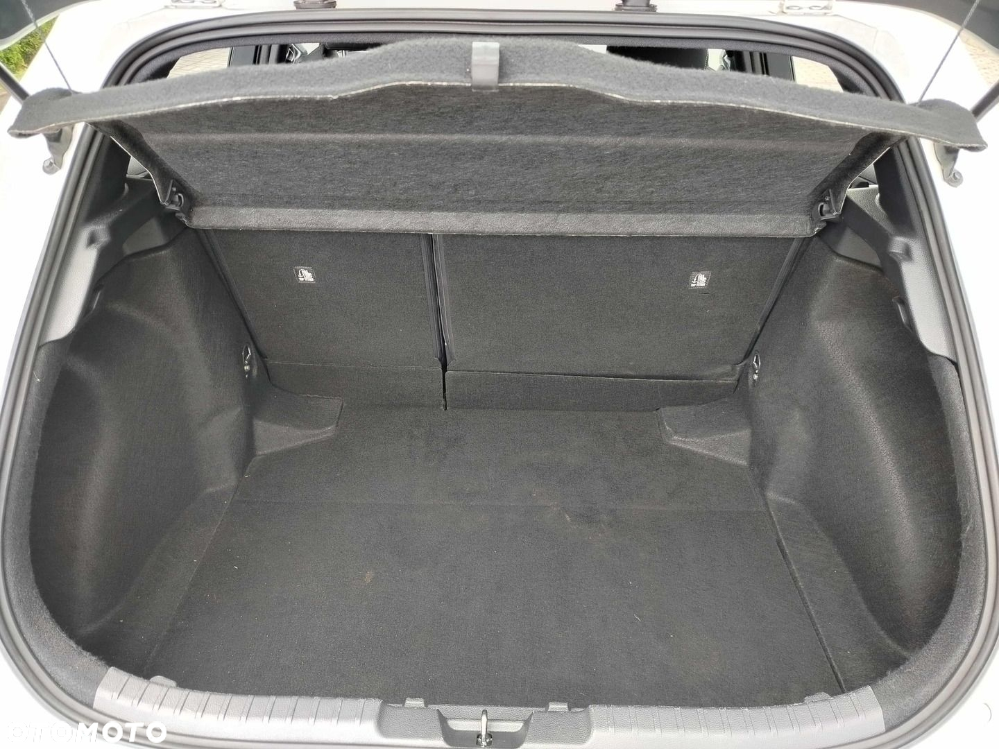 Toyota Corolla 1.8 Hybrid Comfort - 14
