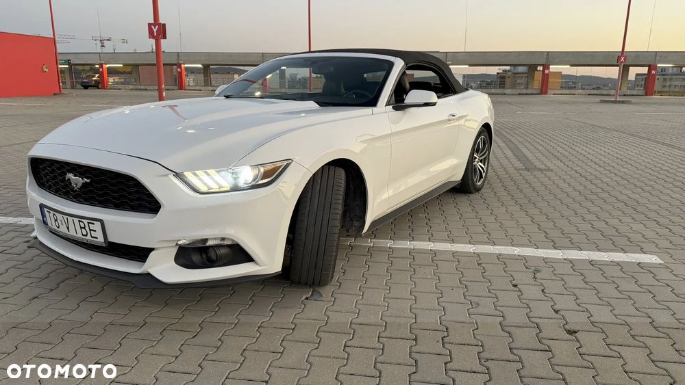 Ford Mustang Cabrio 2.3 Eco Boost - 36