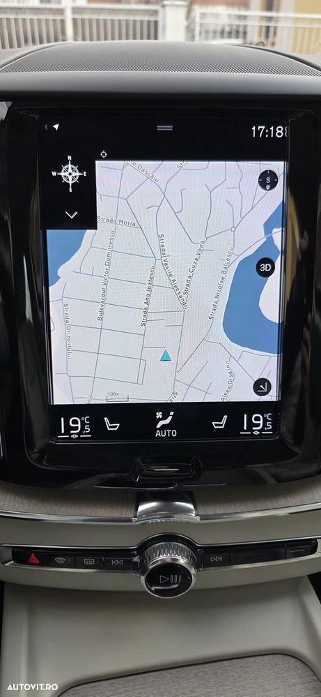 Volvo XC 60 B4 MHEV AT8 AWD Inscription - 31