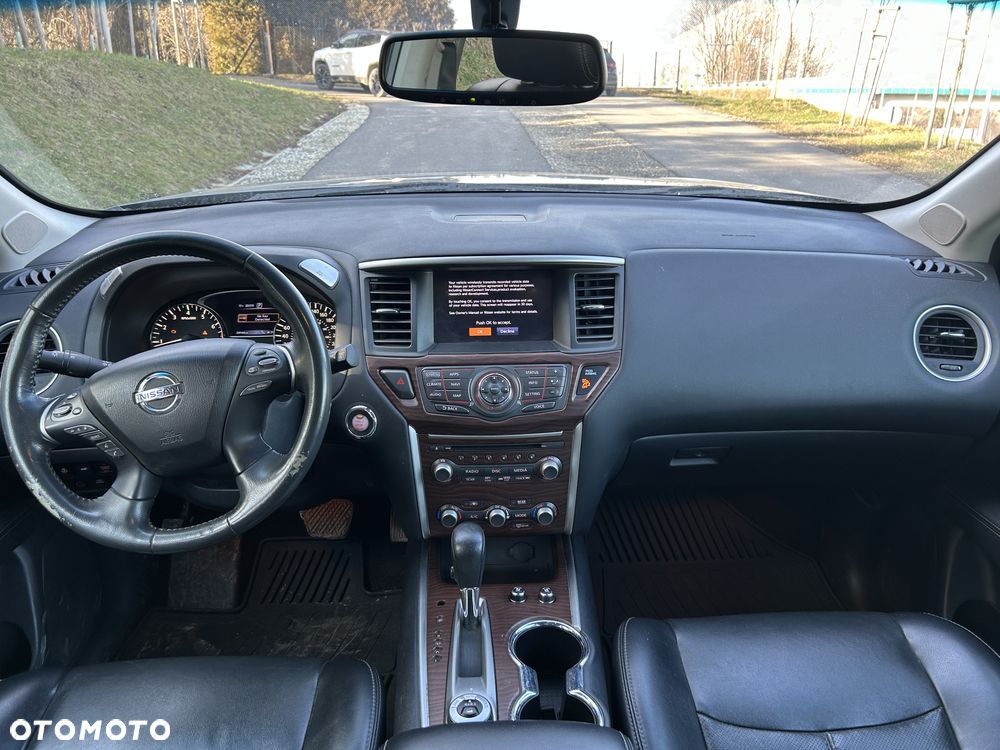 Nissan Pathfinder - 6