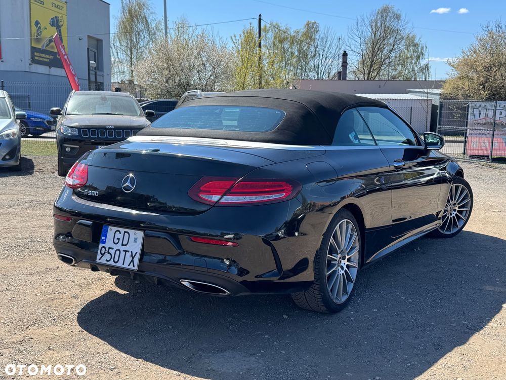 Mercedes-Benz Klasa C 300 9G-TRONIC - 10