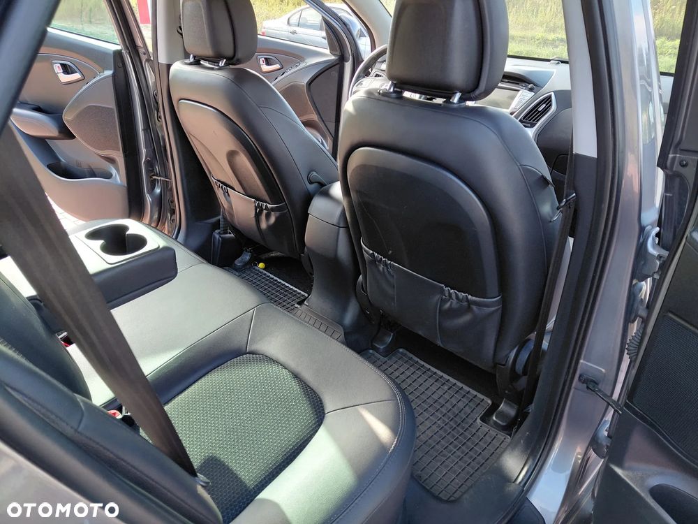 Hyundai ix35 2.0 CRDi 4WD Automatik Style - 14