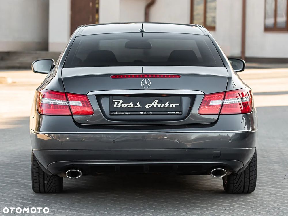 Mercedes-Benz Klasa E 350 CDI DPF BlueEFFICIENCY 7G-TRONIC Avantgarde - 11