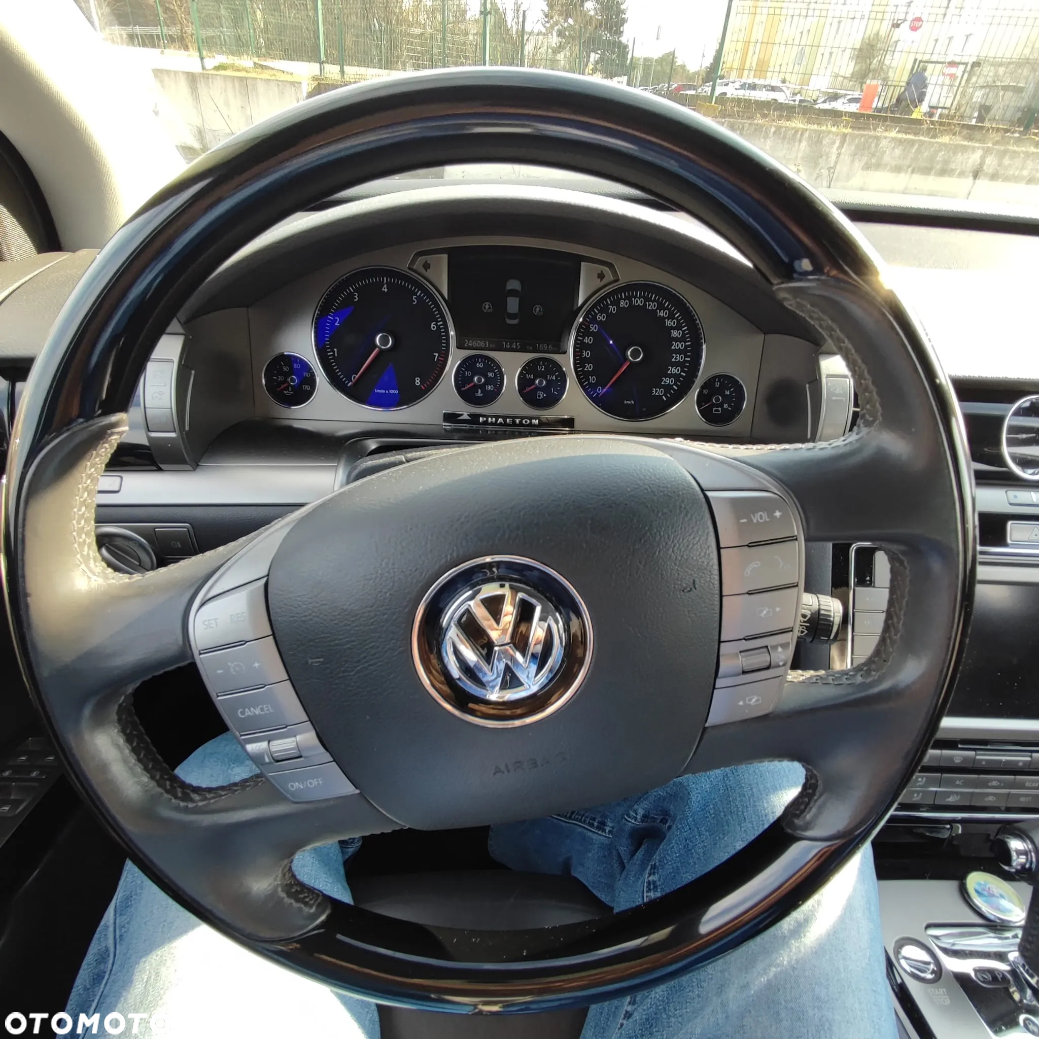 Volkswagen Phaeton 4.2 V8 4 Mot (5os) - 5