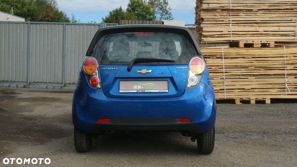 Chevrolet Spark 1.0 Base - 18