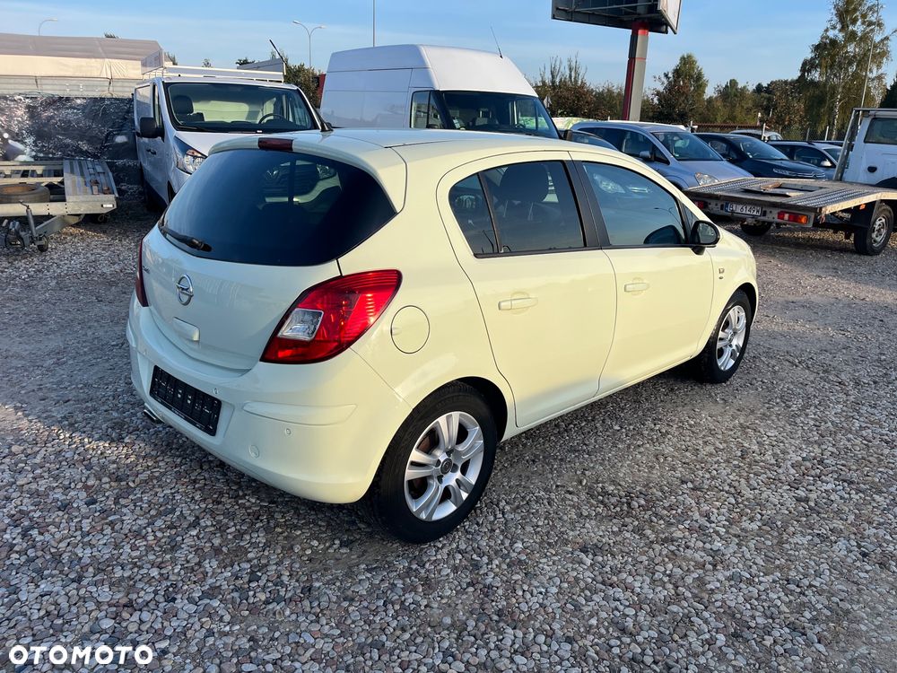 Opel Corsa 1.4 16V Satellite - 35