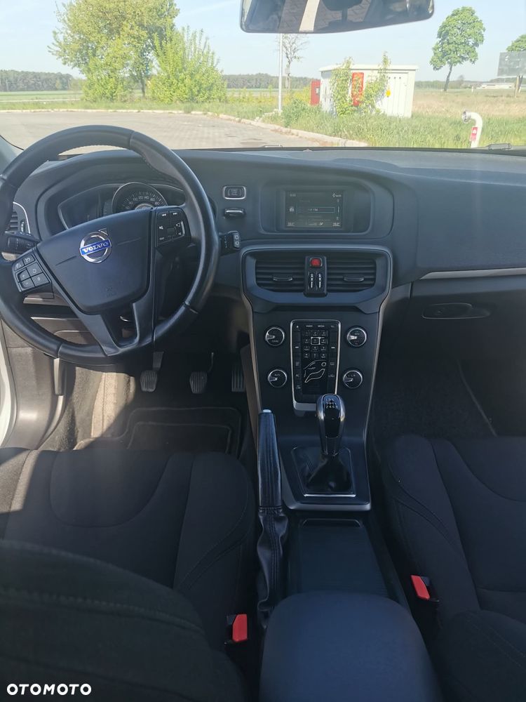 Volvo V40 D2 Drive-E Base - 9