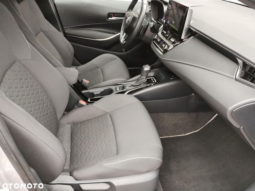 Toyota Corolla 2.0 Hybrid Comfort - 12