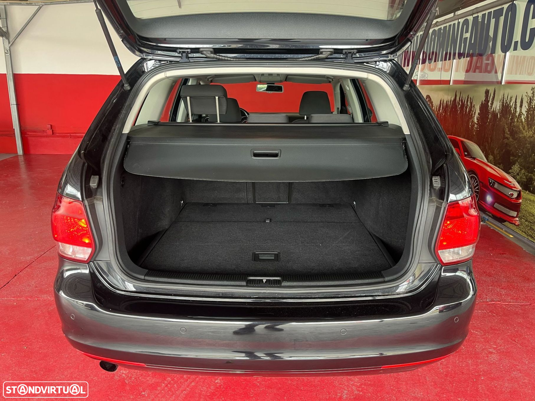 VW Golf Variant 1.6 TDi Confortline - 24