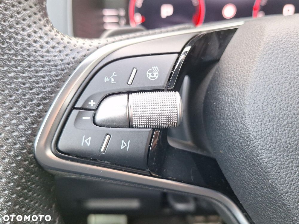 Skoda Karoq 1.5 TSI ACT Sportline DSG - 16