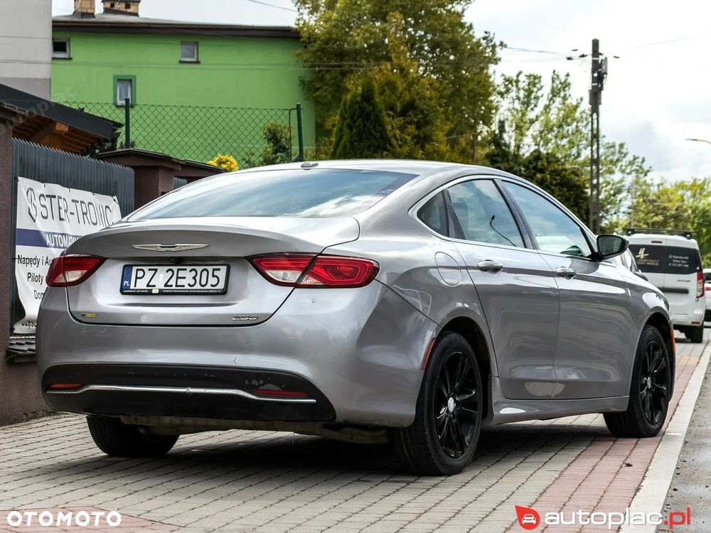 Chrysler 200 - 3