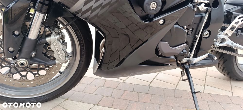 Suzuki GSX-R - 38