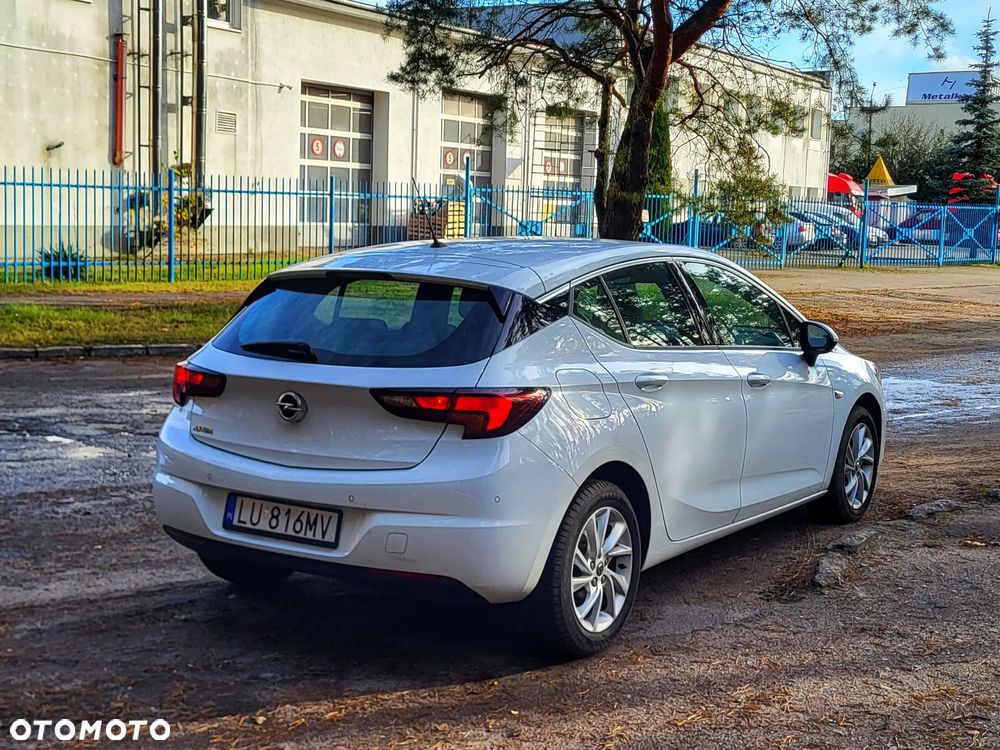 Opel Astra 1.4 T Elegance S&S - 4