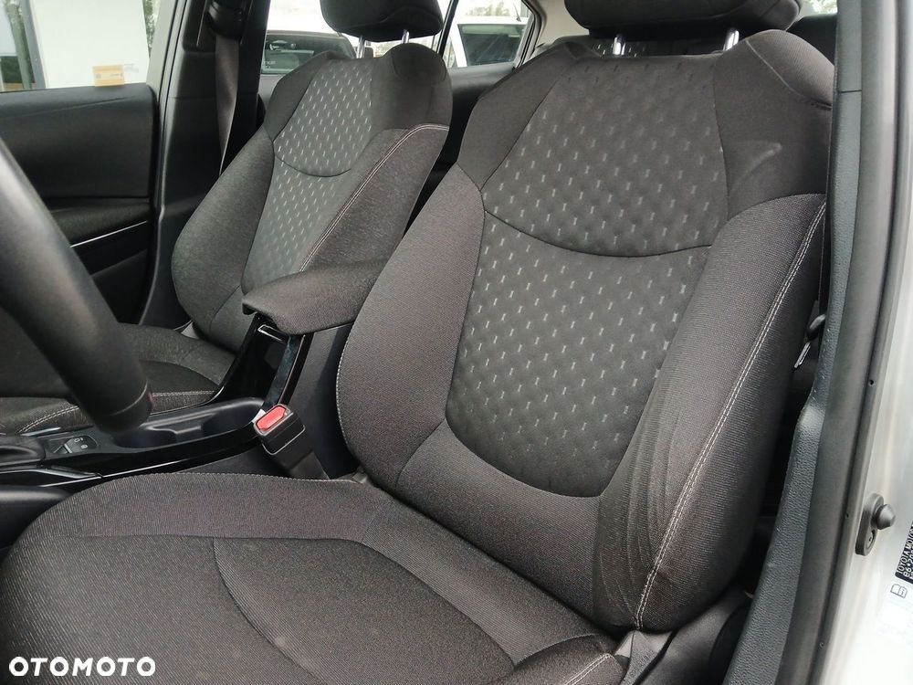 Toyota Corolla 1.8 Hybrid Comfort - 37