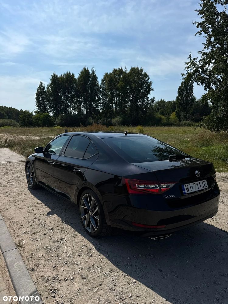 Skoda Superb 2.0 TSI 4x4 Sportline DSG - 2