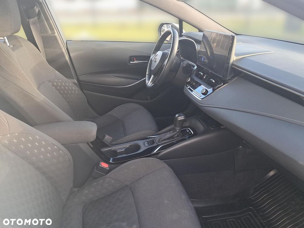 Toyota Corolla 1.8 Hybrid Comfort - 10