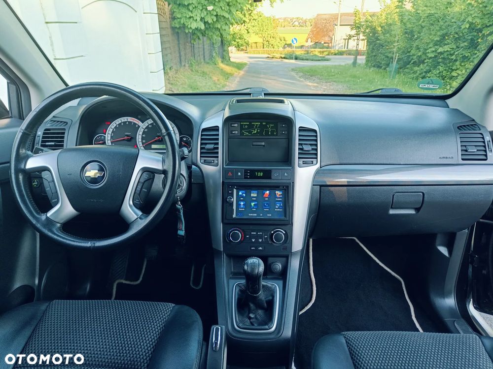 Chevrolet Captiva 2.4 4WD 7 Sitzer LT - 7